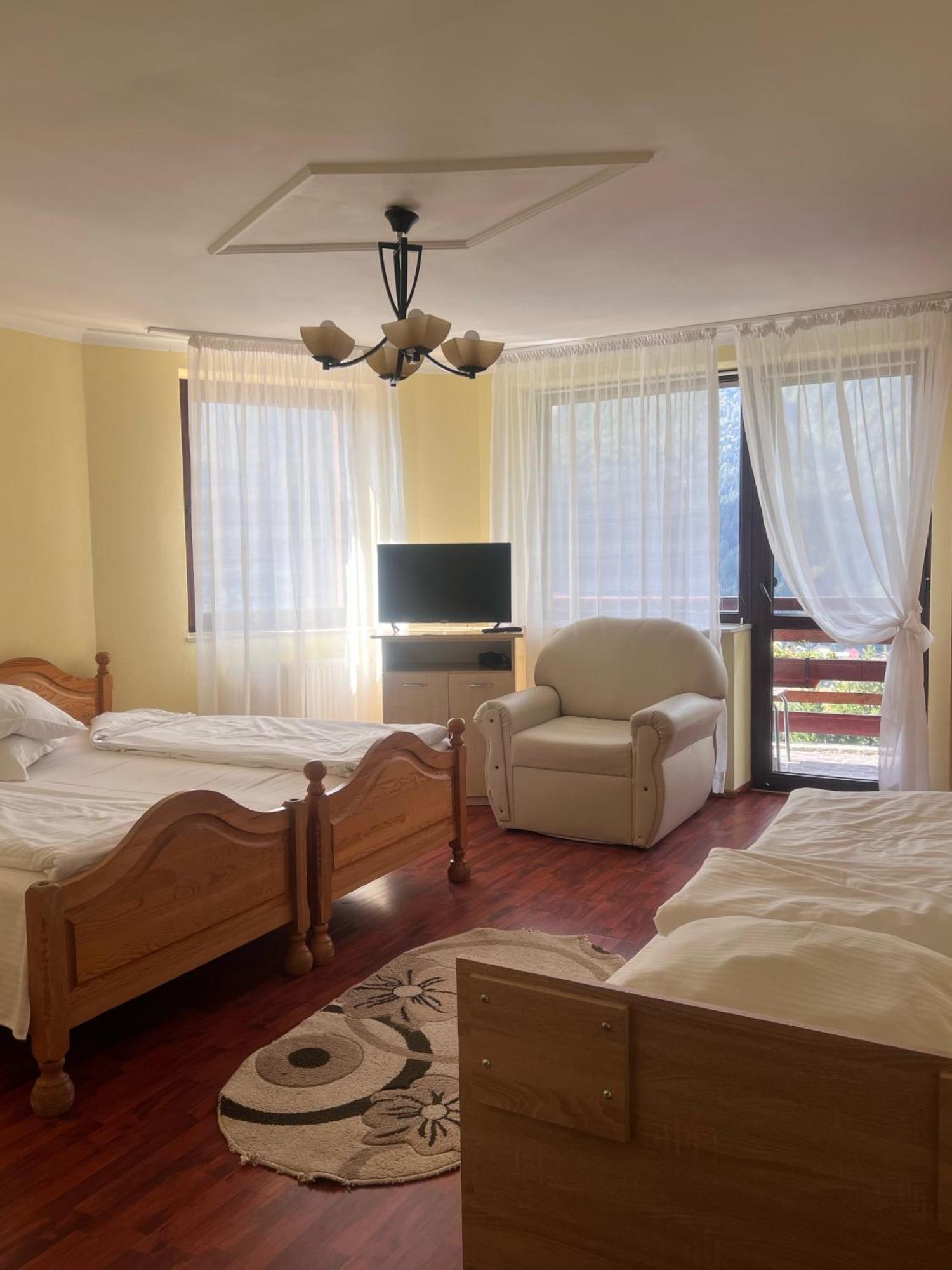 Vila Alunis Буштени Экстерьер фото